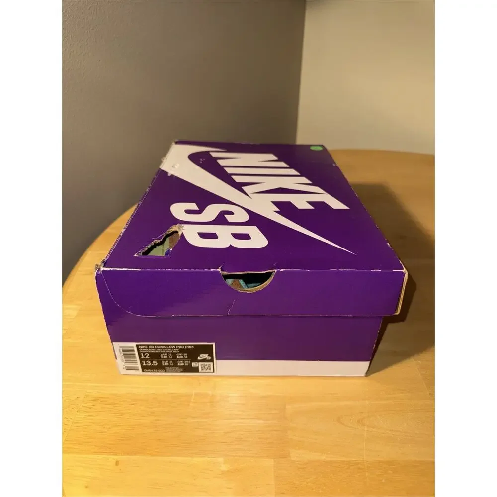 Nike SB Dunk Low Orange Emerald Rise Size 12 Preowned OG BOX